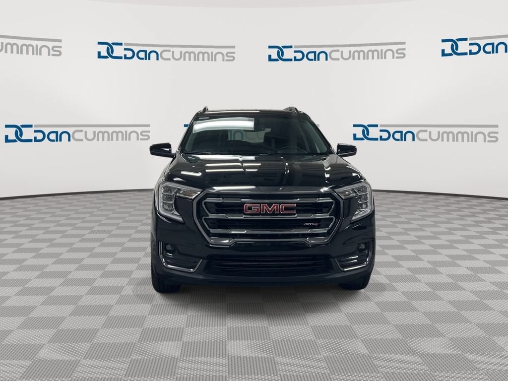 2023 GMC Terrain AT4