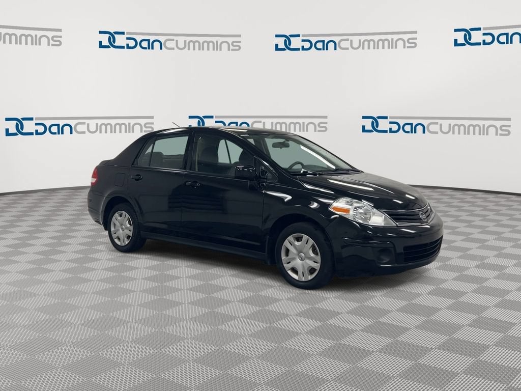 2011 Nissan Versa 1.8 S