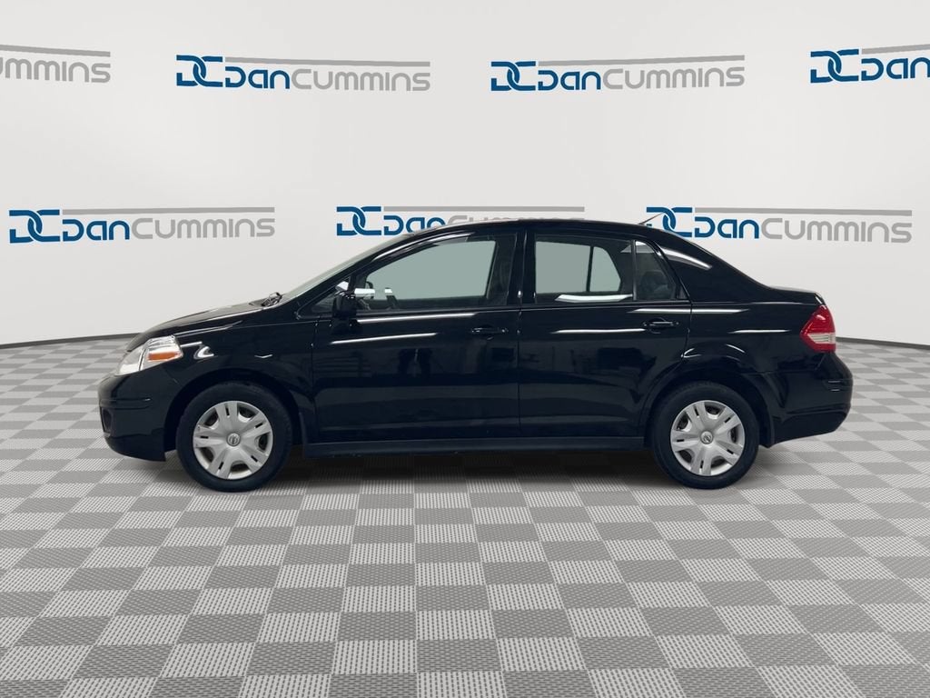 2011 Nissan Versa 1.8 S