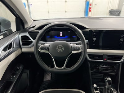2025 Volkswagen Taos SE