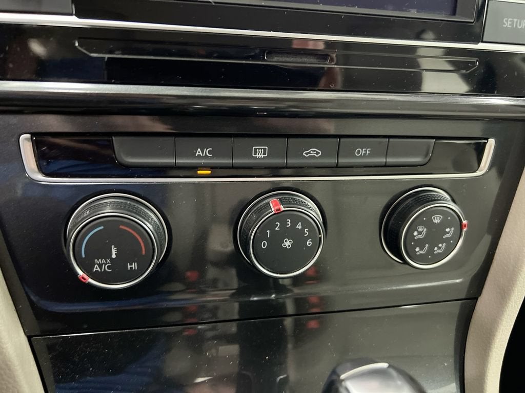 2019 Volkswagen Golf S