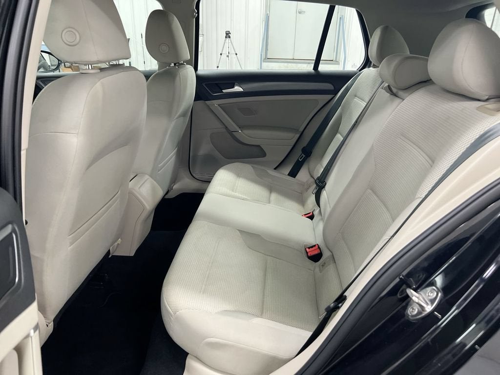 2019 Volkswagen Golf S
