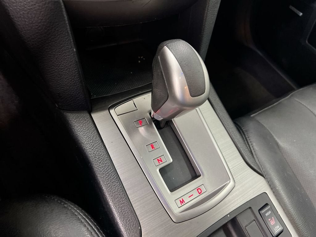 2010 Subaru Legacy Limited Moon
