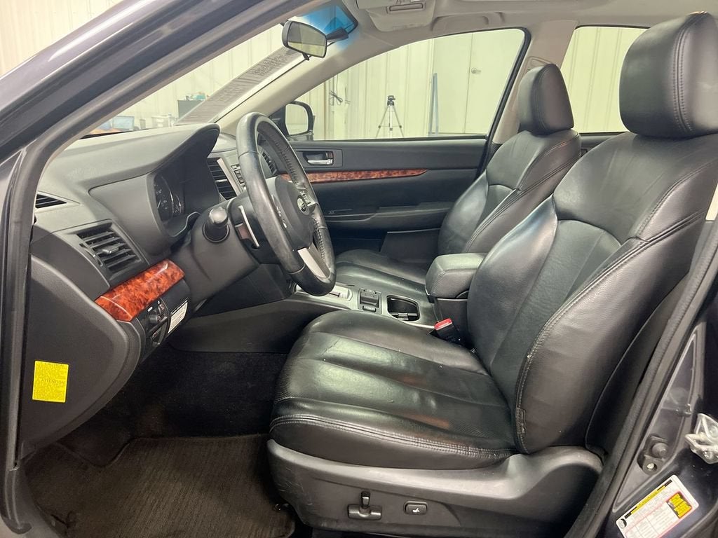 2010 Subaru Legacy Limited Moon