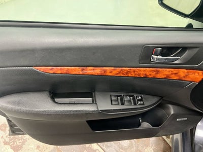 2010 Subaru Legacy Limited Moon