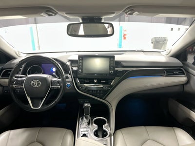 2021 Toyota Camry Hybrid XLE