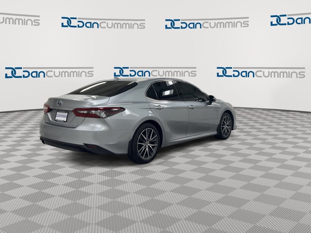 2021 Toyota Camry Hybrid XLE