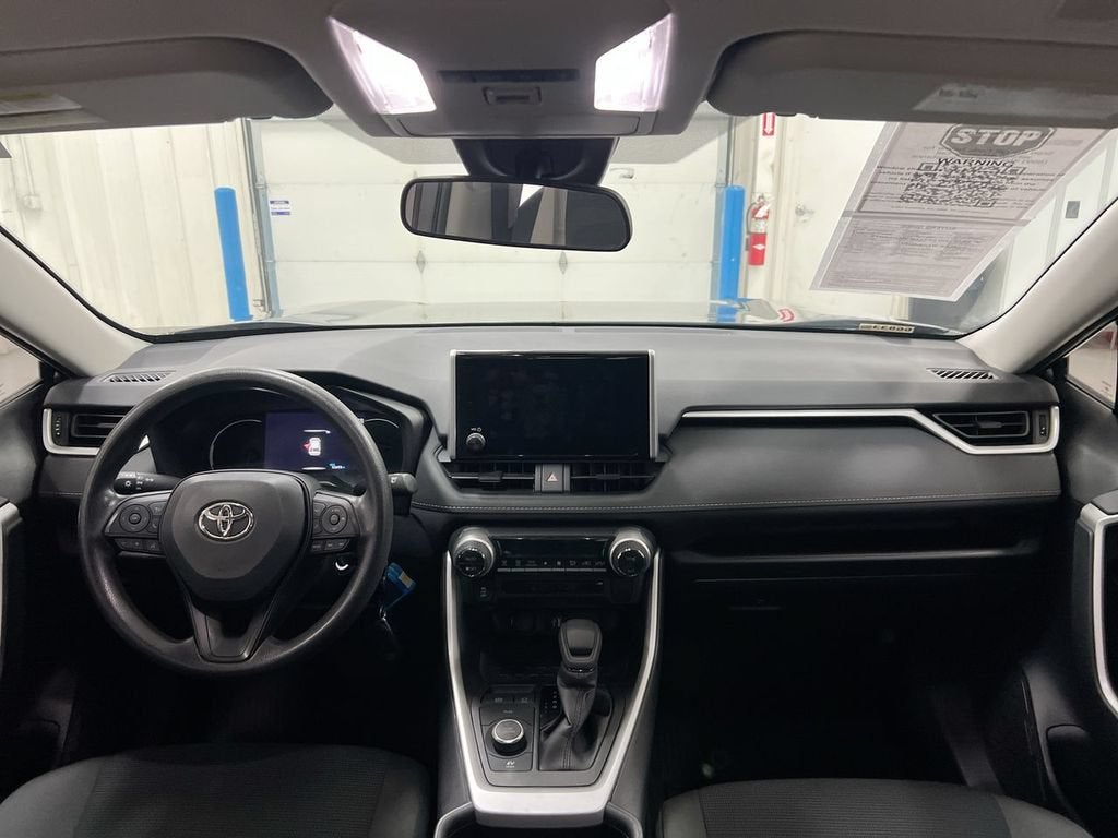 2023 Toyota RAV4 Hybrid LE