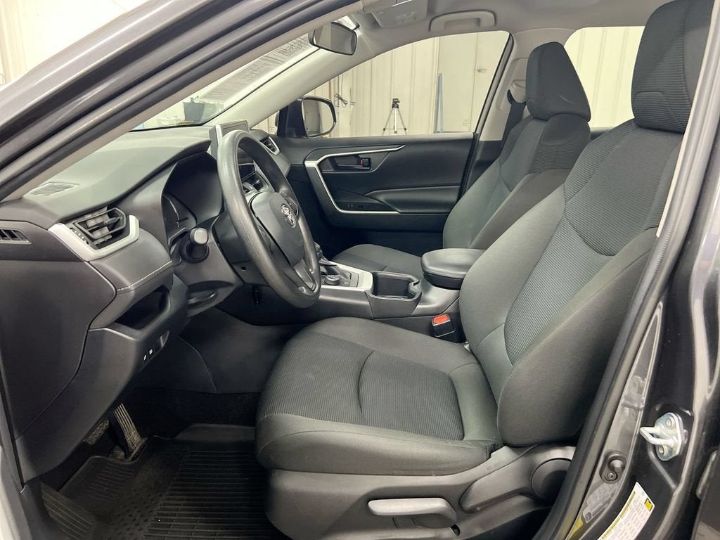 2023 Toyota RAV4 Hybrid LE