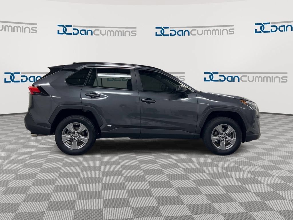 2023 Toyota RAV4 Hybrid LE