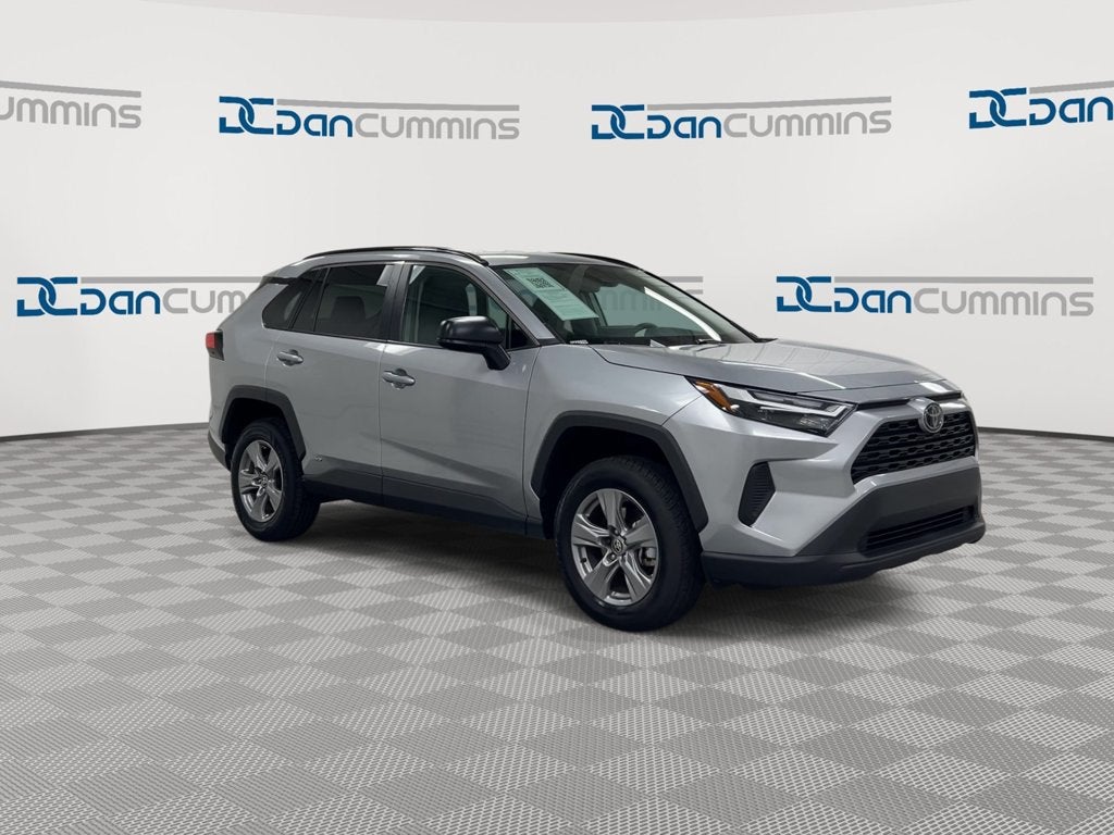 2025 Toyota RAV4 Hybrid LE