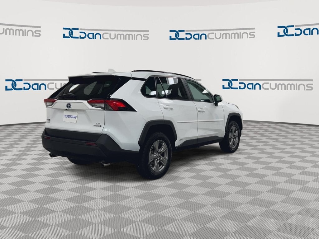 2024 Toyota RAV4 Hybrid LE