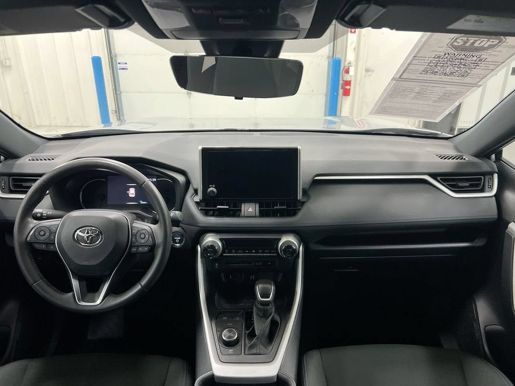 2024 Toyota RAV4 Hybrid SE