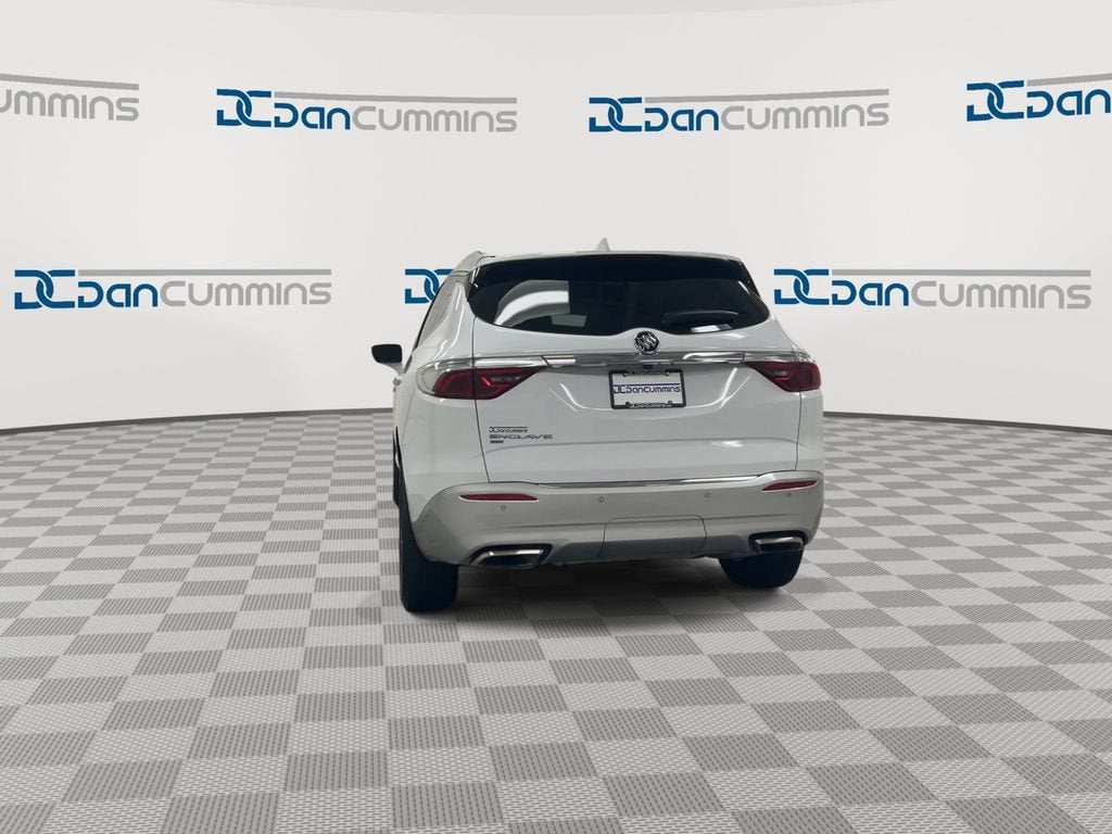 2022 Buick Enclave Essence
