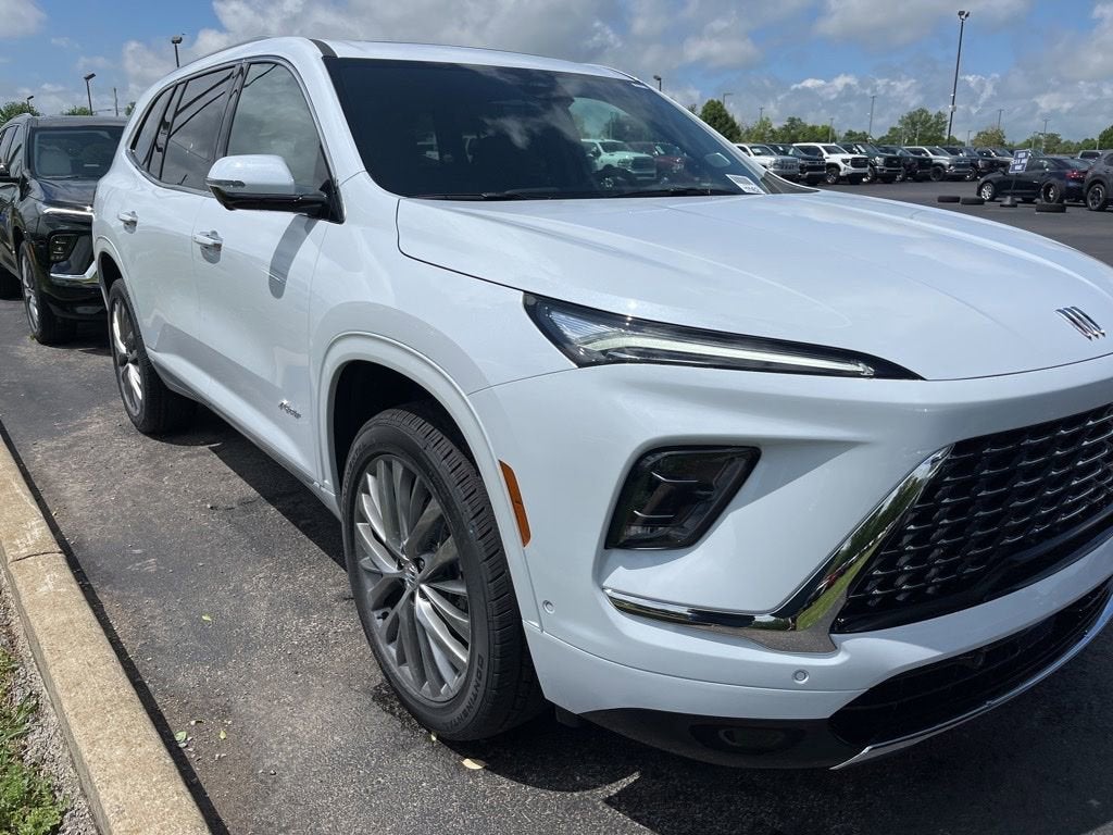 2026 Buick Enclave Avenir
