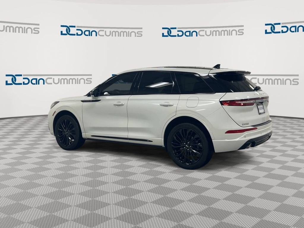 2023 Lincoln Corsair Standard