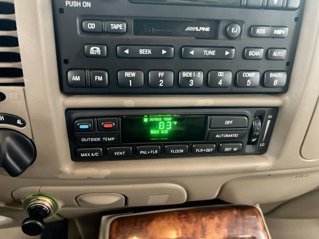 2001 Lincoln Navigator Base