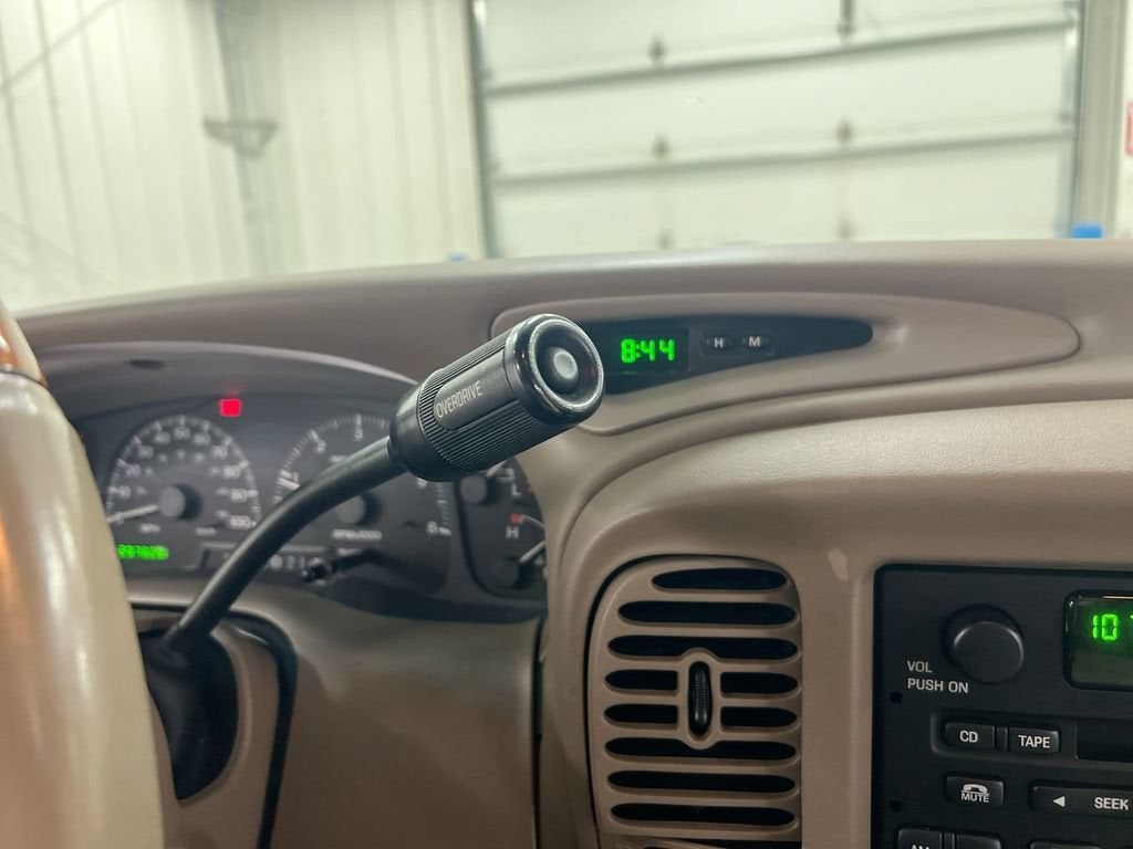 2001 Lincoln Navigator Base