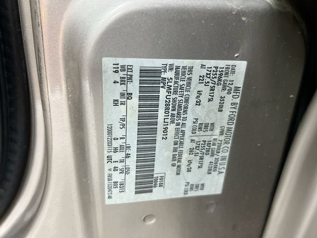 2001 Lincoln Navigator Base