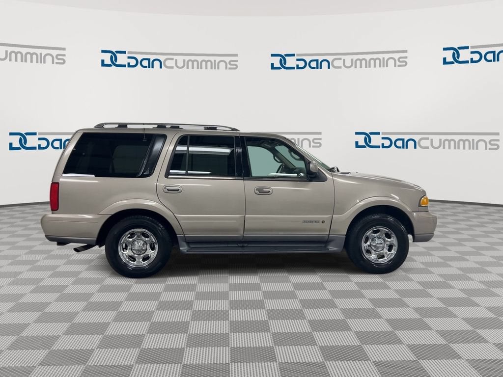 2001 Lincoln Navigator Base