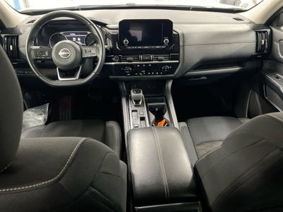 2023 Nissan Pathfinder SV