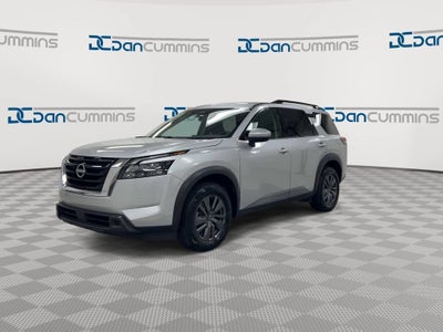2023 Nissan Pathfinder SV