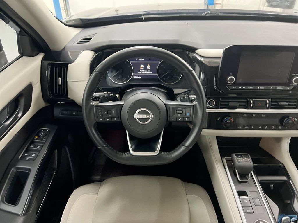 2024 Nissan Pathfinder SV