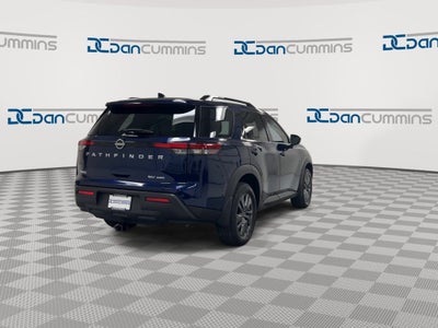 2024 Nissan Pathfinder SV