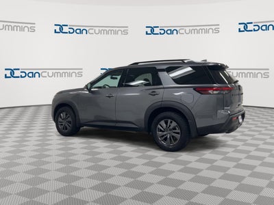 2024 Nissan Pathfinder SV