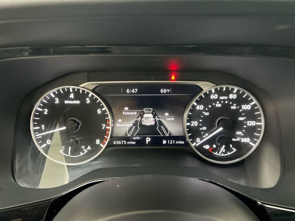 2023 Nissan Pathfinder SL