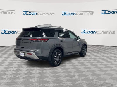 2023 Nissan Pathfinder SL