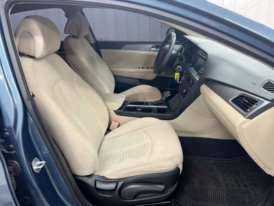 2016 Hyundai Sonata 2.4L SE