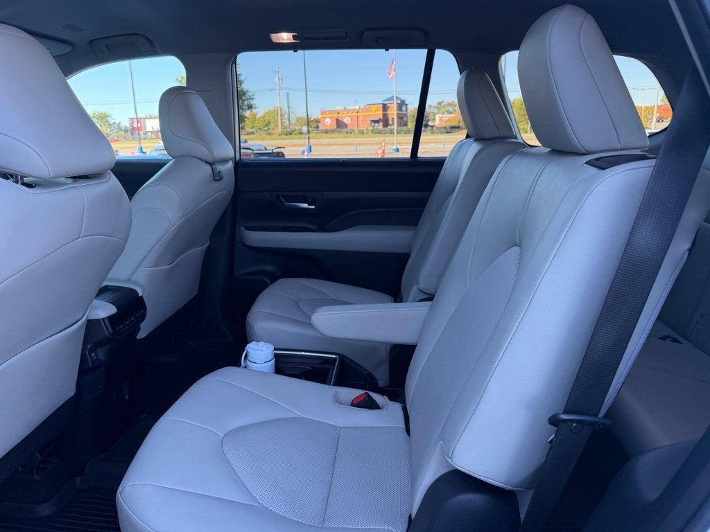 2025 Toyota Grand Highlander XLE