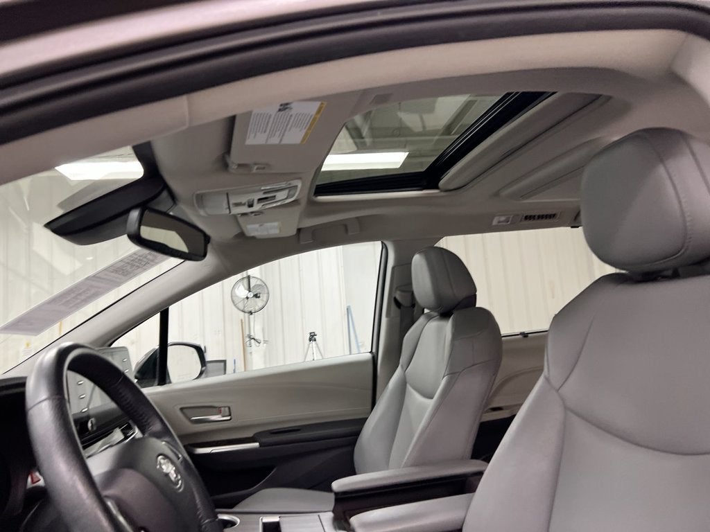 2024 Toyota Sienna XLE
