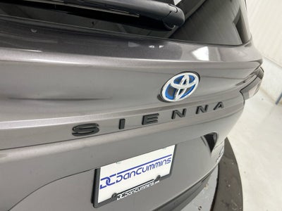 2024 Toyota Sienna XLE