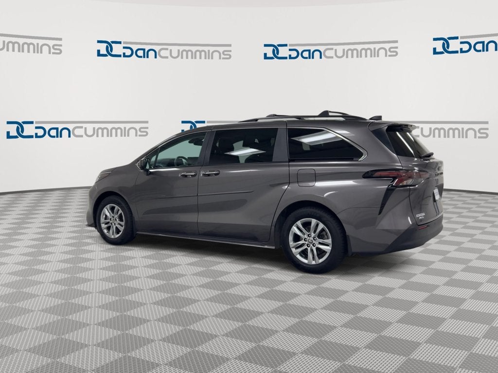 2024 Toyota Sienna XLE