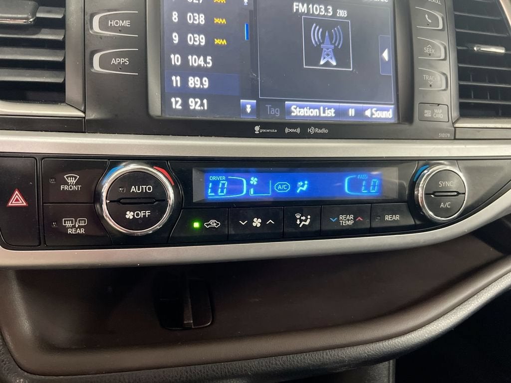 2018 Toyota Highlander SE
