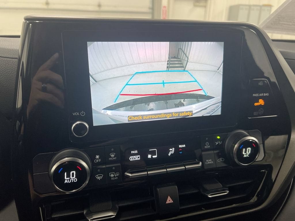 2023 Toyota Highlander L