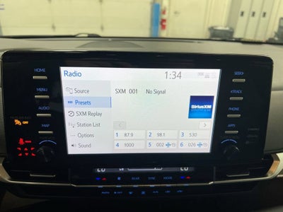 2023 Toyota Sienna LE