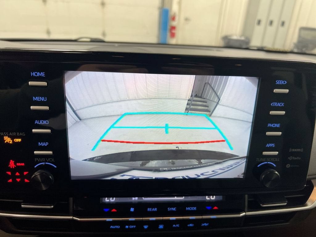2023 Toyota Sienna LE