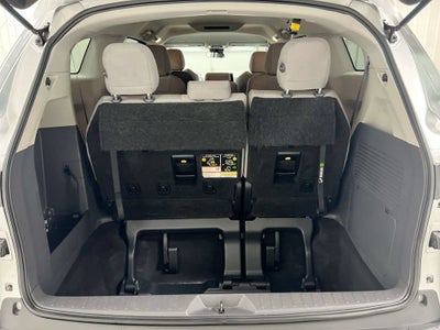 2023 Toyota Sienna LE
