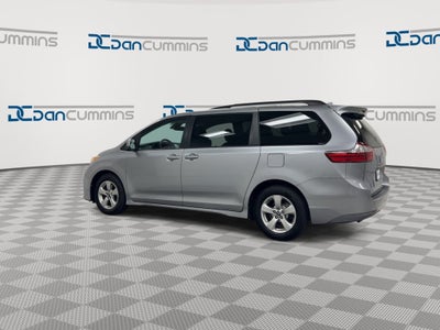 2018 Toyota Sienna LE Auto Access Seat