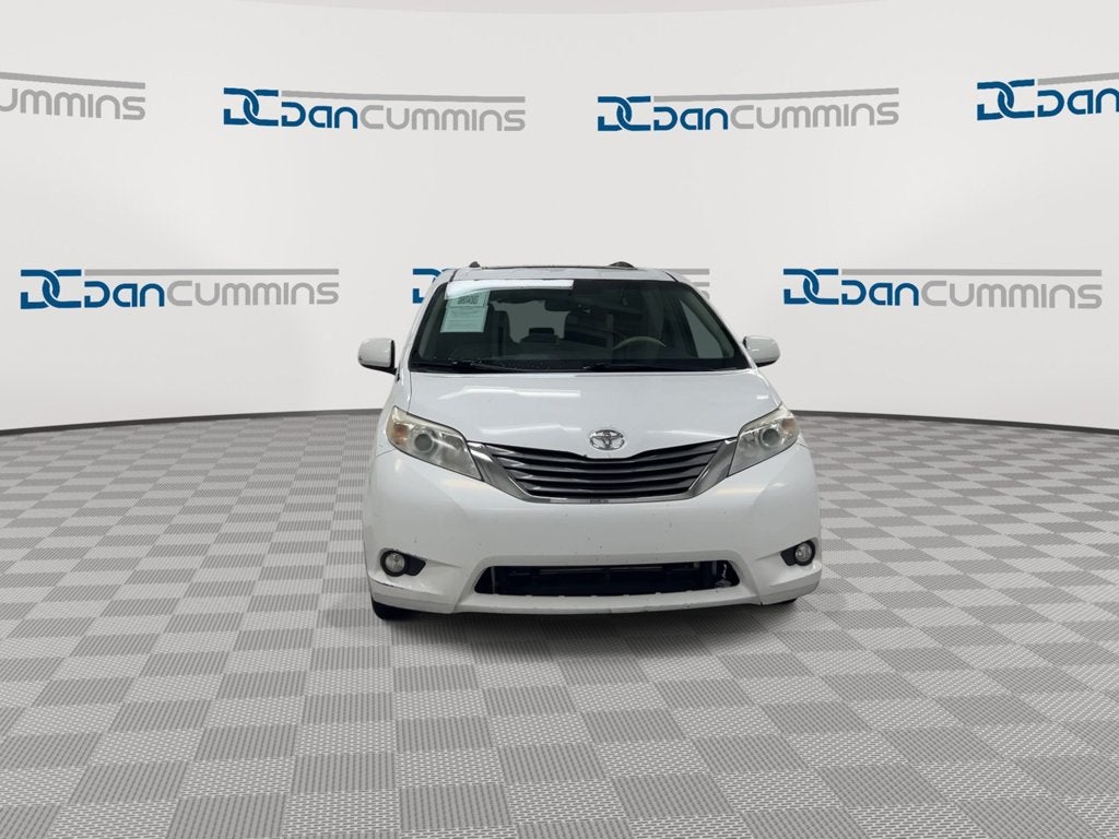 2013 Toyota Sienna XLE AAS