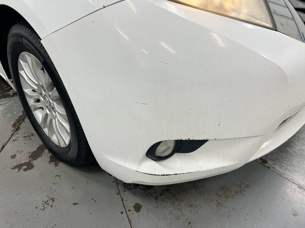 2013 Toyota Sienna XLE AAS