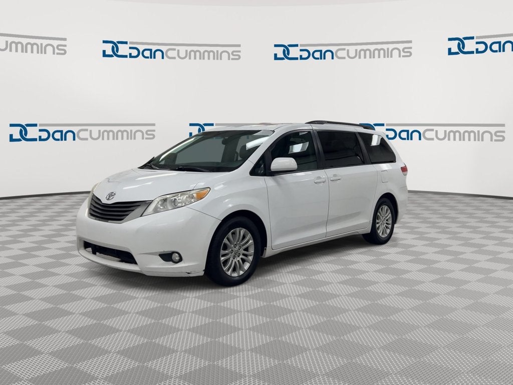 2013 Toyota Sienna XLE AAS