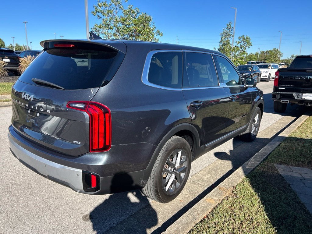 2023 Kia Telluride LX