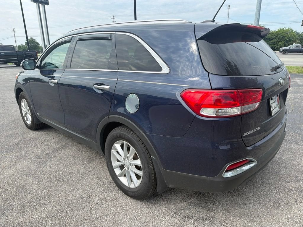 2017 Kia Sorento LX