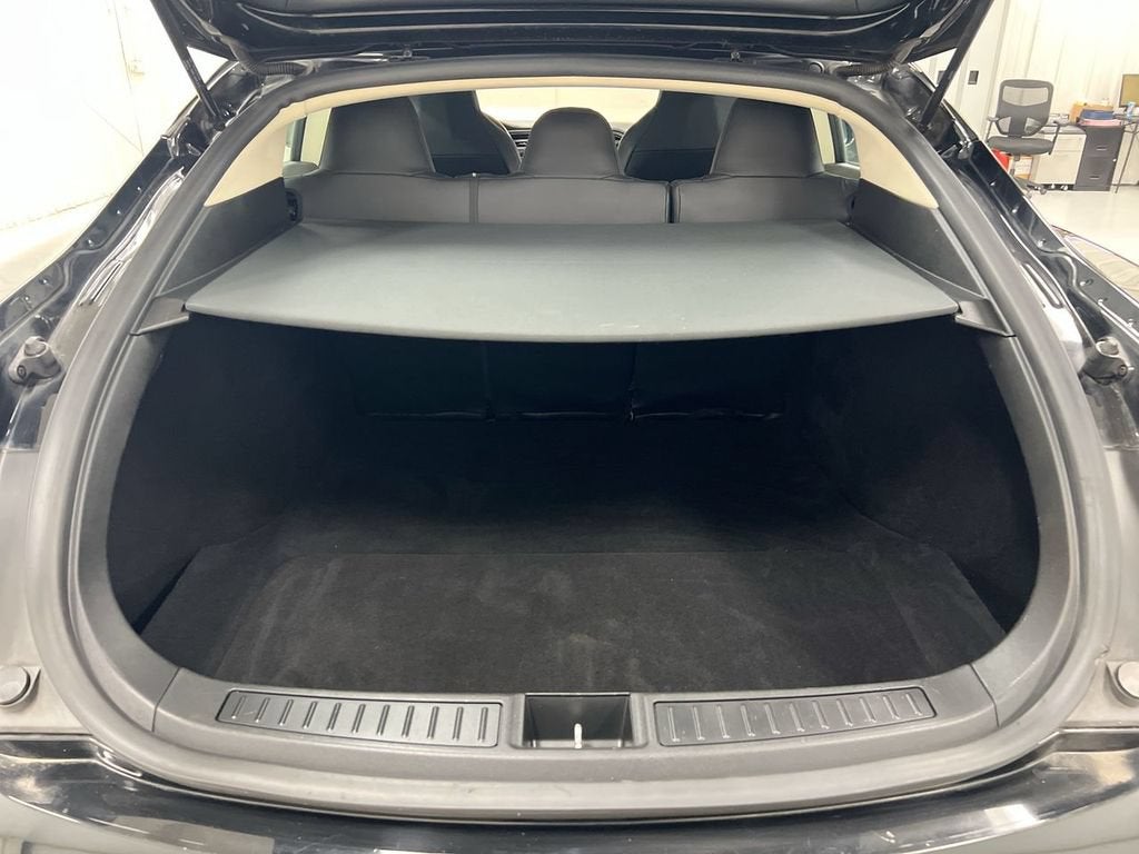 2015 Tesla Model S 85D