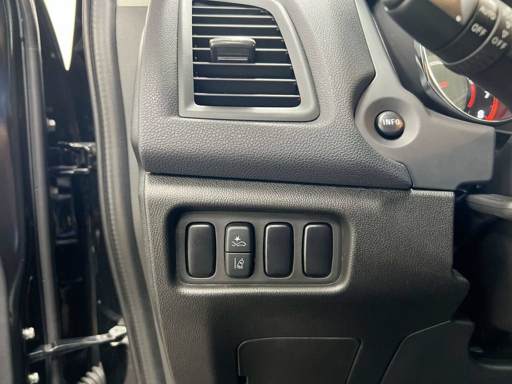 2024 Mitsubishi Outlander Sport S