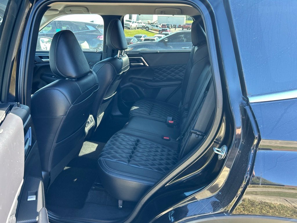 2024 Mitsubishi Outlander SEL